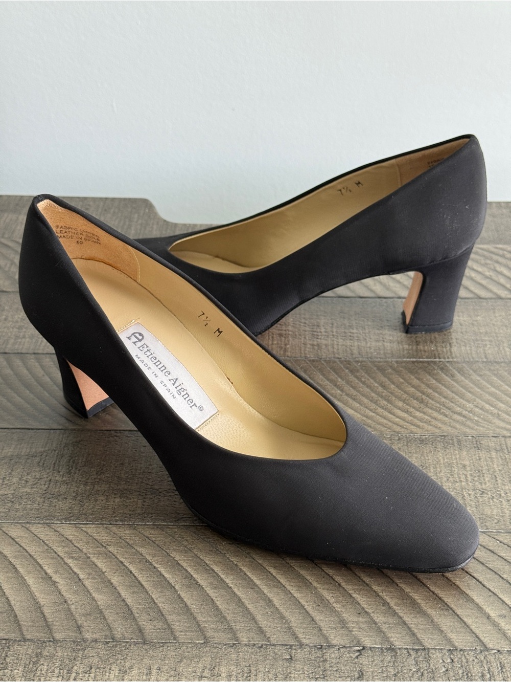 Etienne Aigner Black Classic Mid-Heel Pumps Size 7.5 M